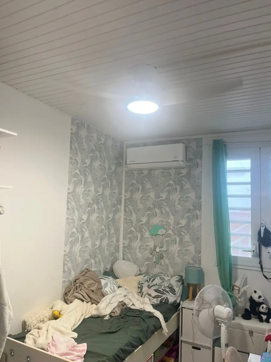 Après l'installation d'un brasseur d'air par Mes Primes Rénovations, en Martinique ou en Guadeloupe