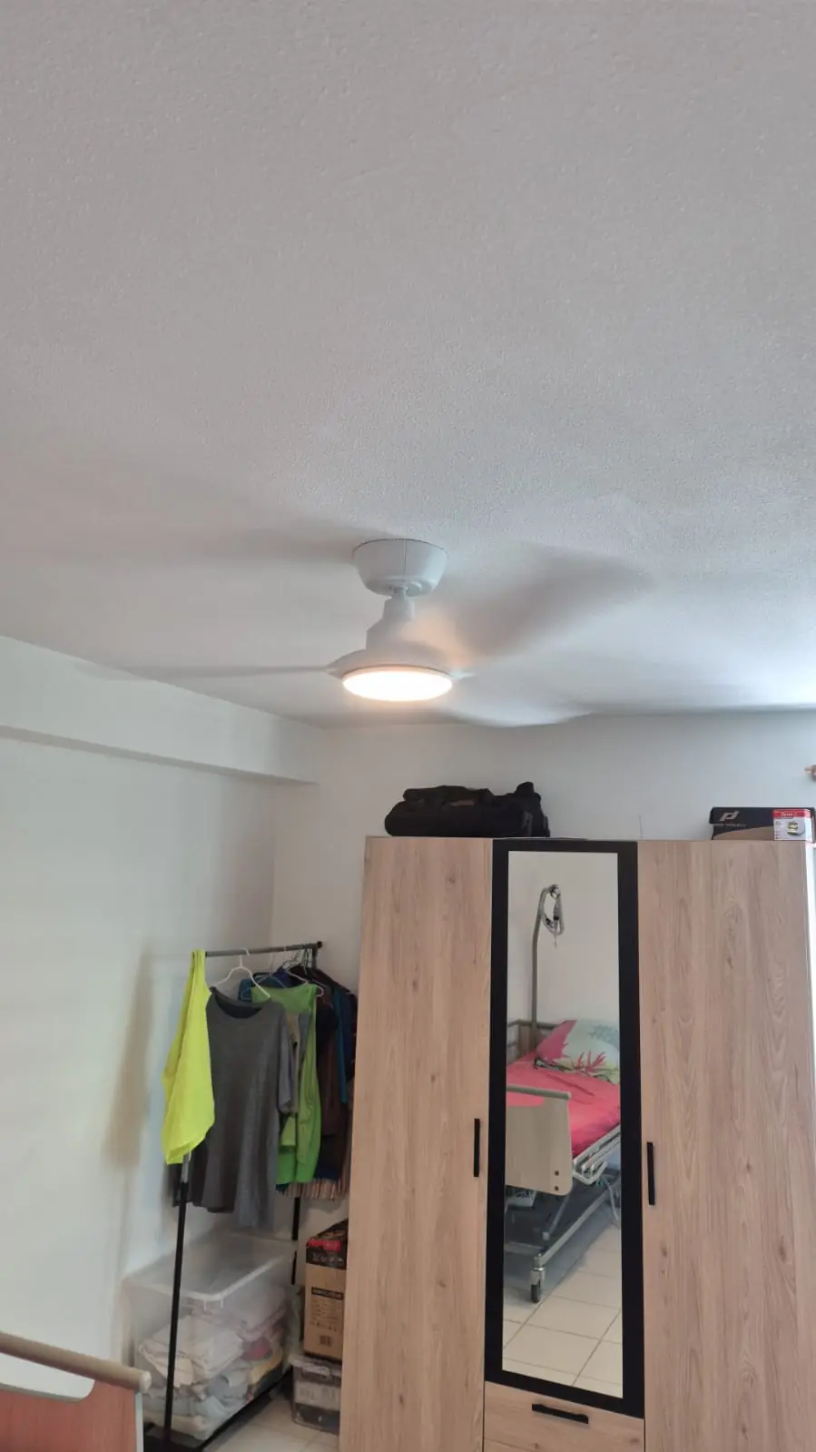 Après l'installation d'un brasseur d'air par Mes Primes Rénovations, en Martinique ou en Guadeloupe