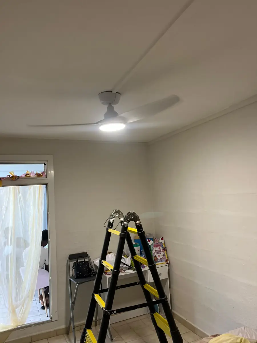 Après l'installation d'un brasseur d'air par Mes Primes Rénovations, en Martinique ou en Guadeloupe
