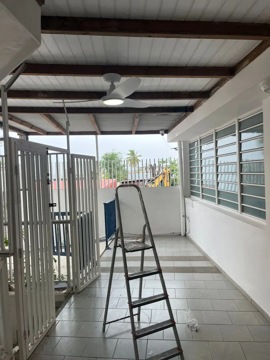 Après l'installation d'un brasseur d'air par Mes Primes Rénovations, en Martinique ou en Guadeloupe