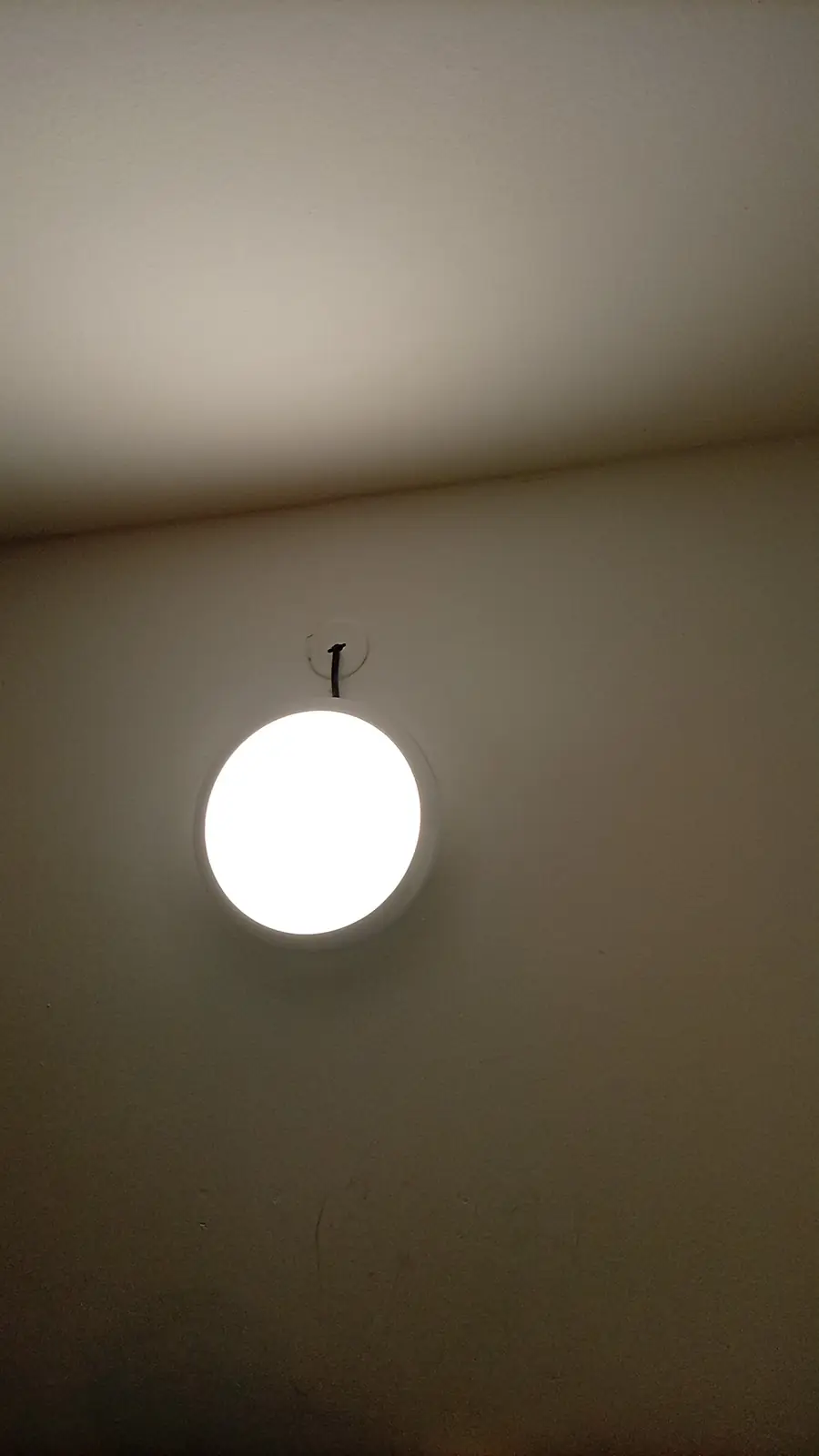 Avant l'installation d'un brasseur d'air par Mes Primes Rénovations, en Martinique ou en Guadeloupe
