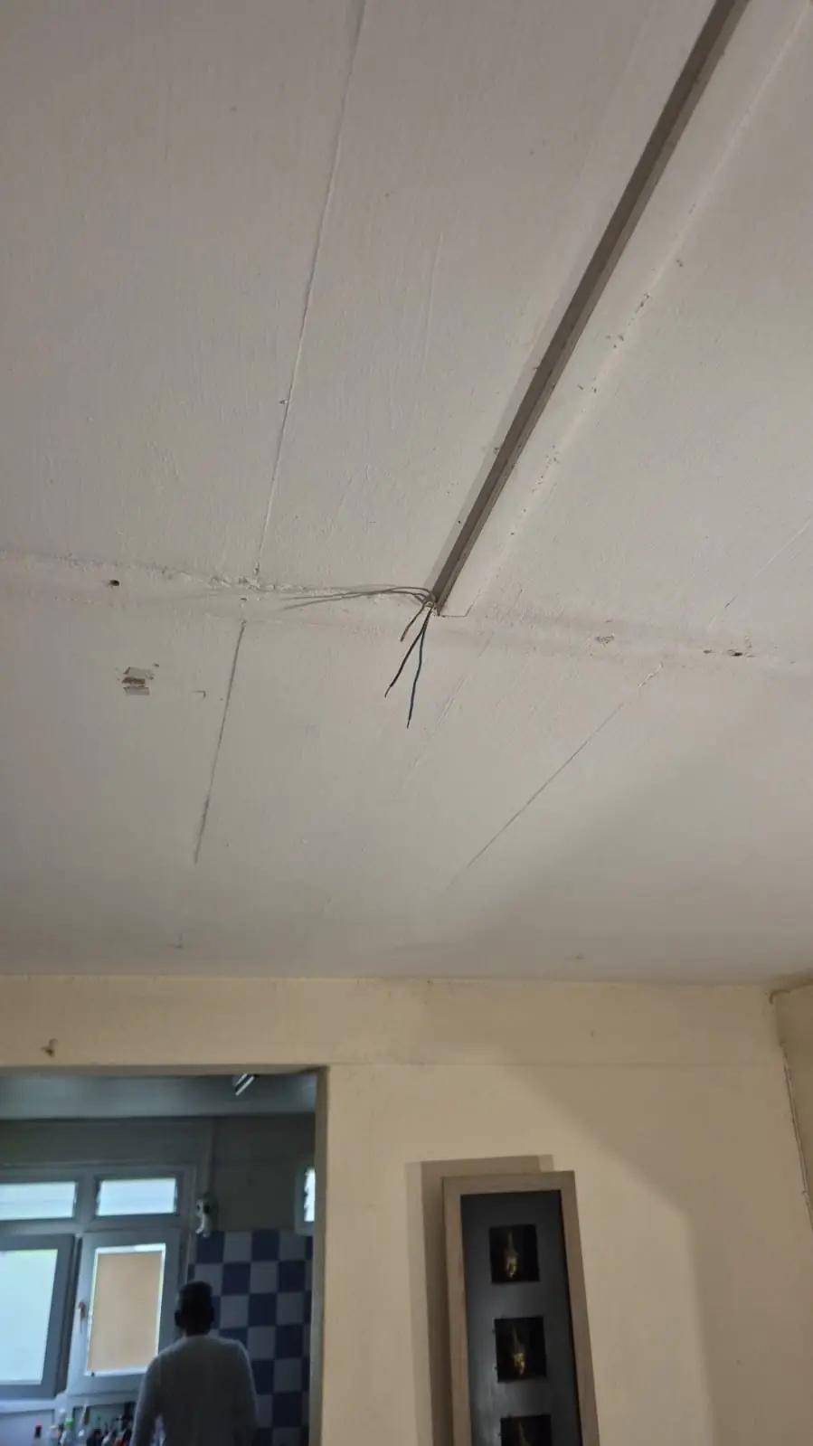 Avant l'installation d'un brasseur d'air par Mes Primes Rénovations, en Martinique ou en Guadeloupe