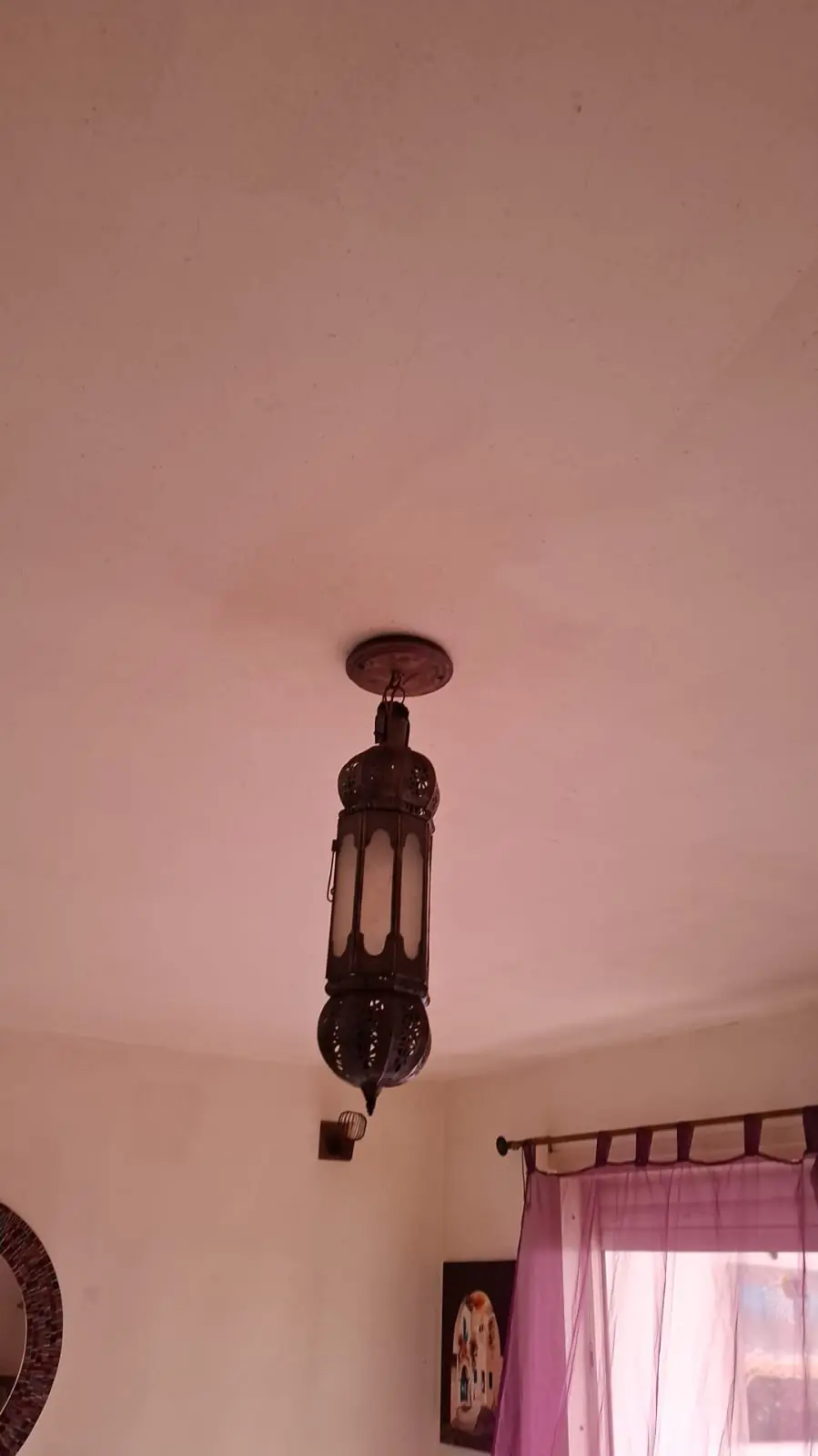 Avant l'installation d'un brasseur d'air par Mes Primes Rénovations, en Martinique ou en Guadeloupe