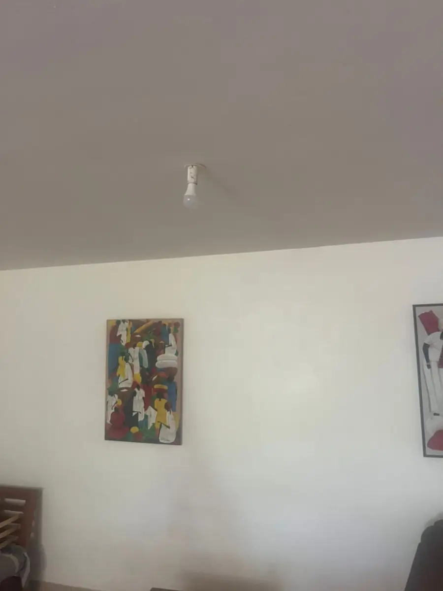 Avant l'installation d'un brasseur d'air par Mes Primes Rénovations, en Martinique ou en Guadeloupe
