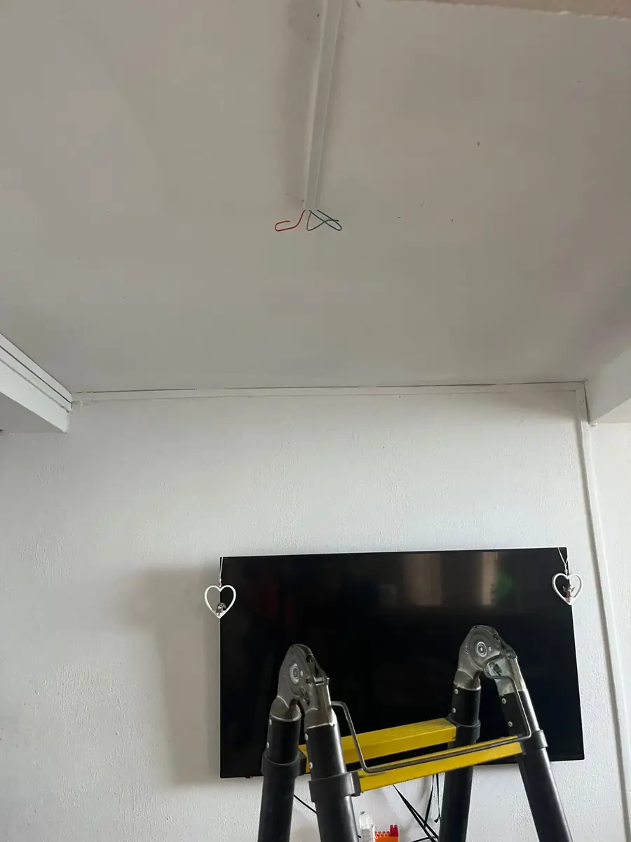 Avant l'installation d'un brasseur d'air par Mes Primes Rénovations, en Martinique ou en Guadeloupe