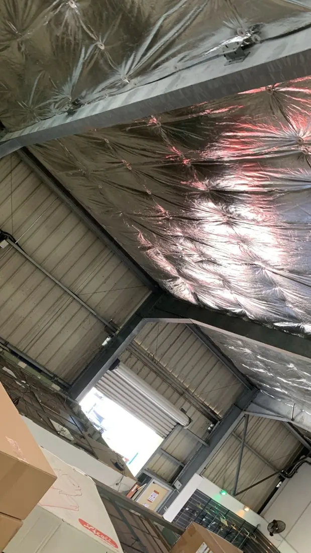 Après isolation : isolant posé sous toiture, chantier terminé à Lorrain